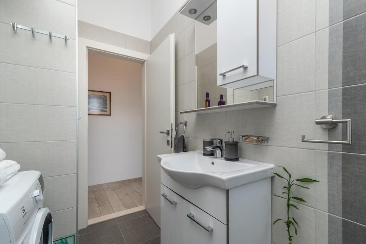 Apartman Spiro Trogir Exterior foto
