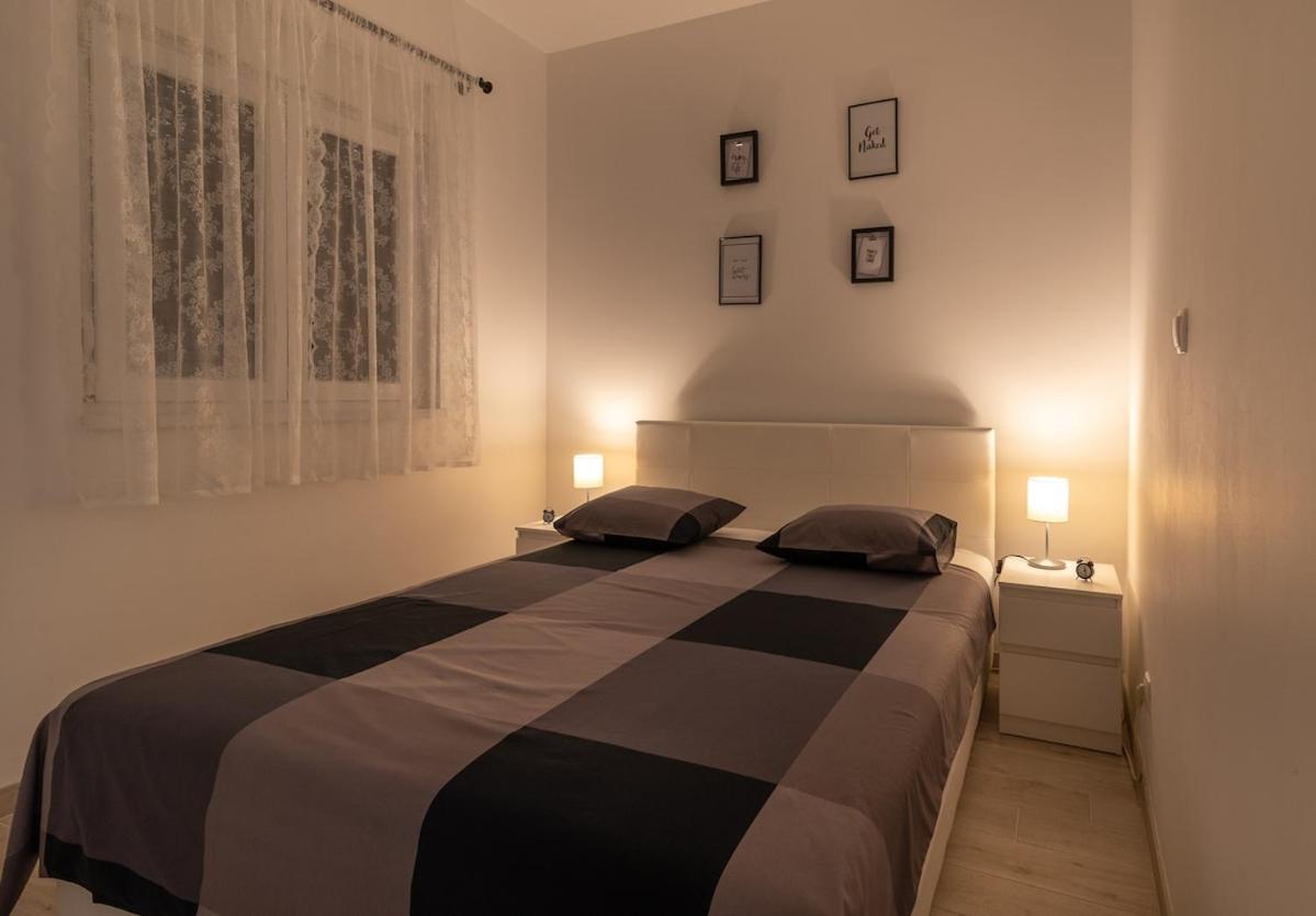 Apartman Spiro Trogir Exterior foto